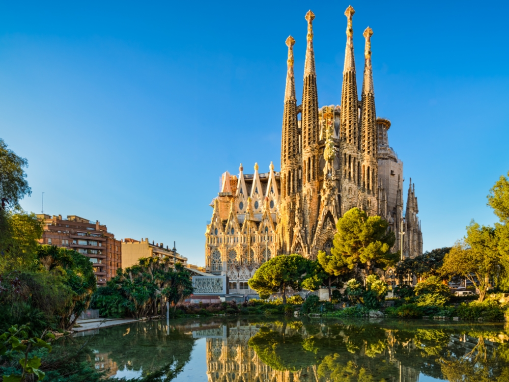 السياحية الشهيرة في إسبانيا - Famous sights in Spain