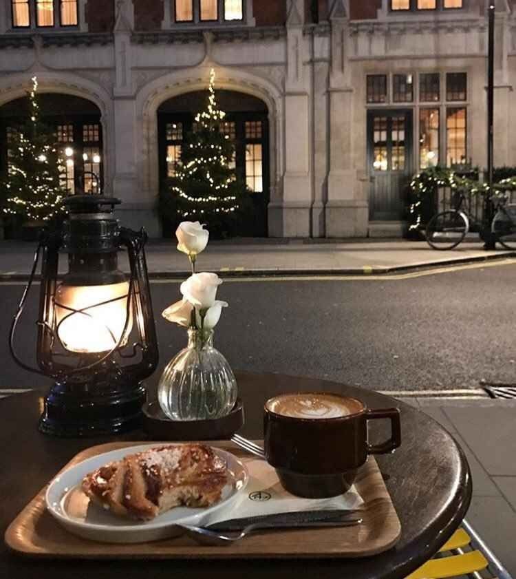 في لندن .. و دليلك لتجربة أهم المقاهى فى - Cafés in London .. And your guide to try the most important cafes in London