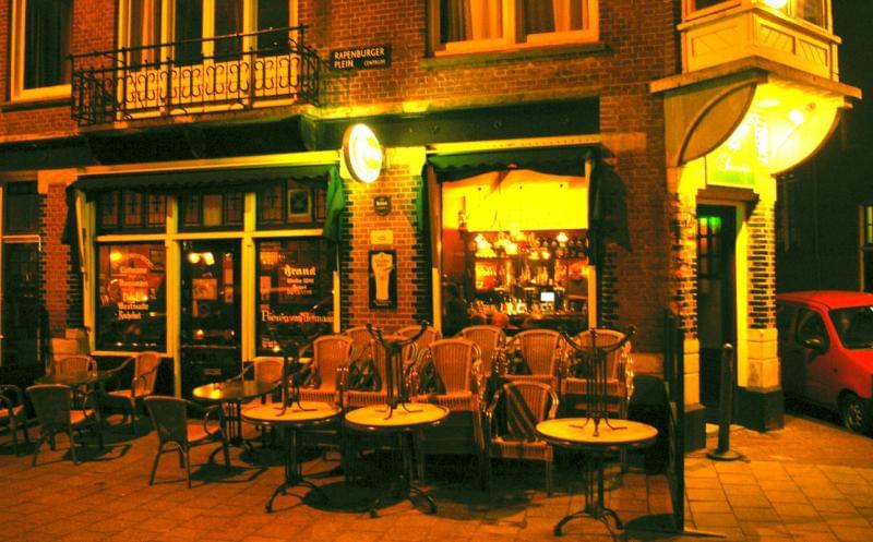 1581190029 254 Dont miss the brown cafe in Amsterdam - Don't miss the brown café in Amsterdam