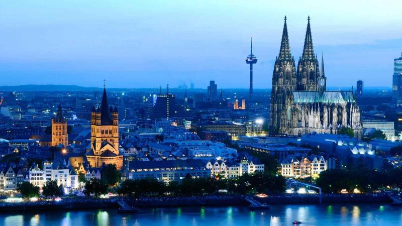 1581190819 792 Dusseldorf .. Germany ... a civilized cultural city that never - Dusseldorf .. Germany ... a civilized cultural city that never sleeps