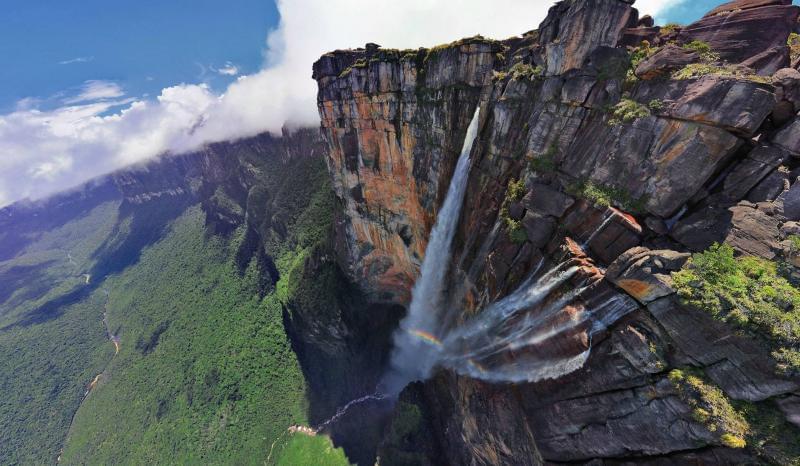 1581191429 58 The Angel Waterfall in Venezuela is the worlds tallest waterfall - The Angel Waterfall in Venezuela is the world's tallest waterfall