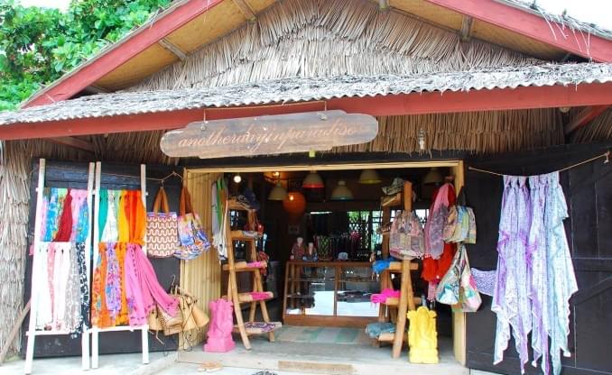 1581197409 73 The most popular shopping place in Gili Trawangan - The most popular shopping place in Gili Trawangan