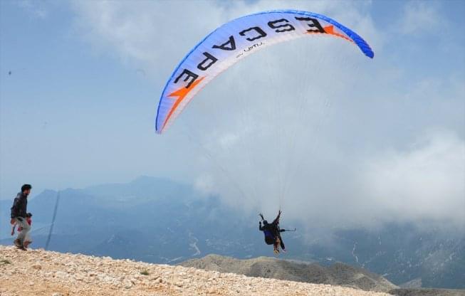 1581197689 121 Skydiving games in Kemer attract tourists - Skydiving games in Kemer attract tourists
