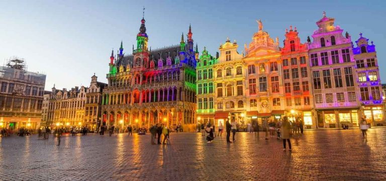 1581204119 898 The most important tourist cities in Belgium .. an artistic - The most important tourist cities in Belgium .. an artistic painting of natural and architectural beauty