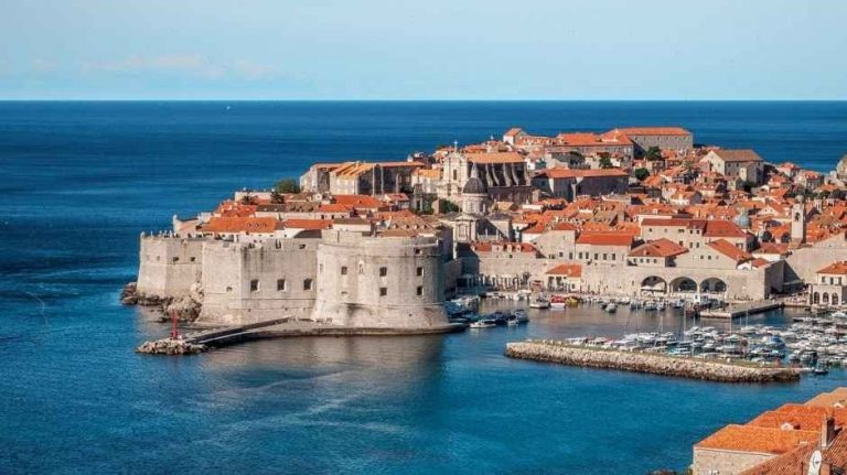 1581204690 828 The most beautiful tourist cities in Croatia Ancient nature and - The most beautiful tourist cities in Croatia Ancient nature and civilization