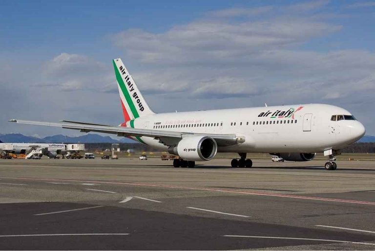 1581205009 327 Economy aviation in Italy .. all you need to know - Economy aviation in Italy .. all you need to know about italyn airlines