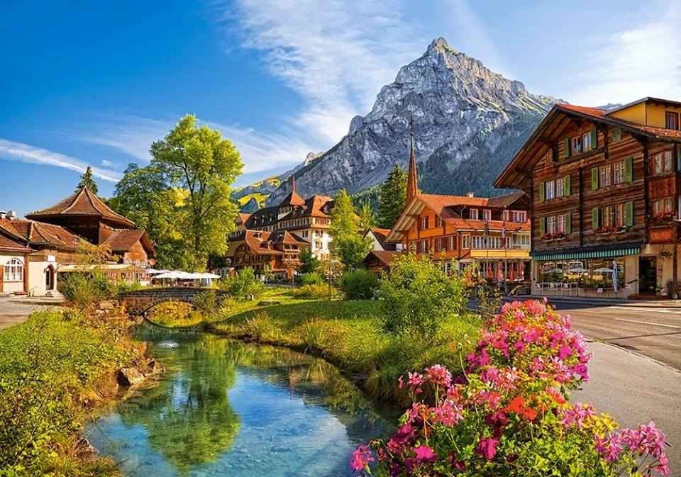 The cost of tourism in Switzerland… the source of “happiness” ensures that you spend a distinguished trip at the lowest costs.