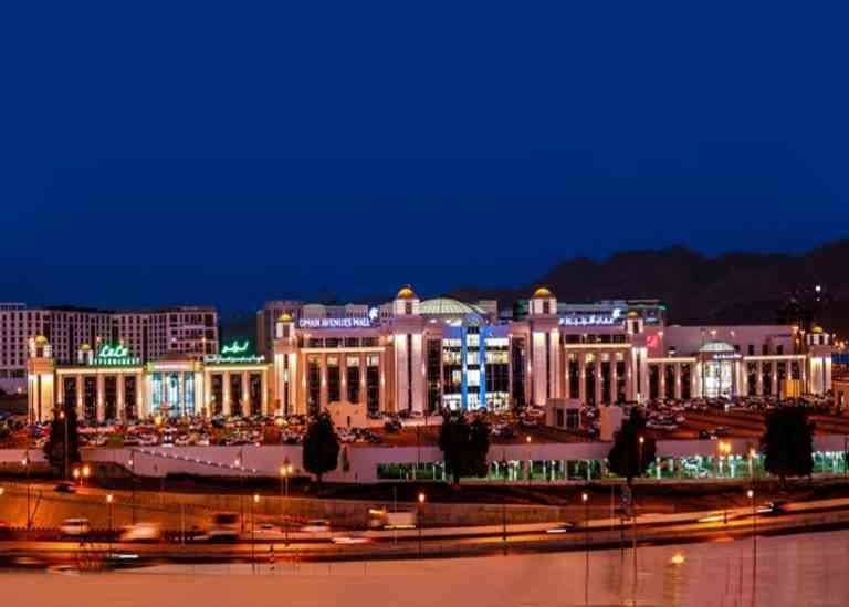 Oman Avenues Mall ..