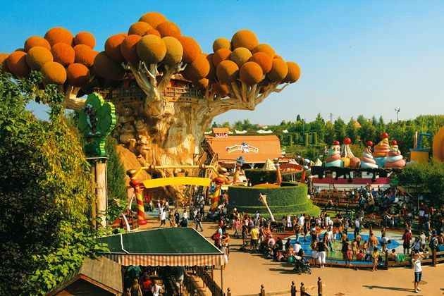 Gardaland, the largest theme park in Italy ...