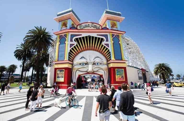 - The theme park "Luna Park" .. one of the most popular tourist places for children in Rome ...