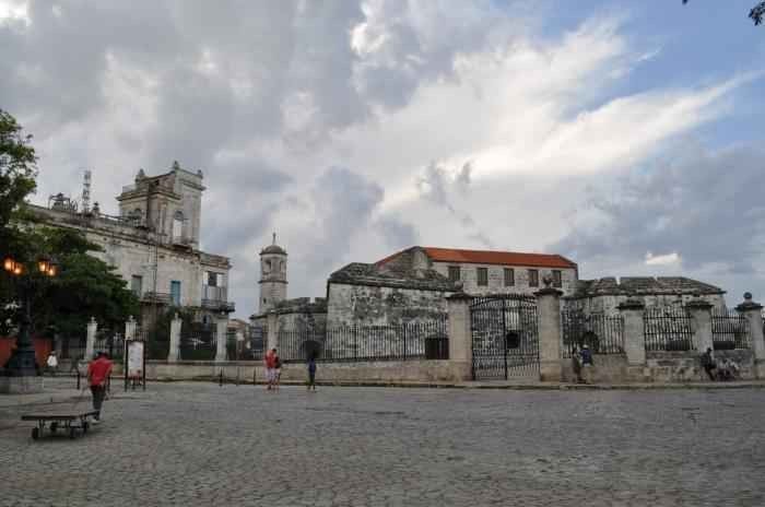 - Go to the square "Plaza de Armas" .. one of the most important tourist places in Havana ..