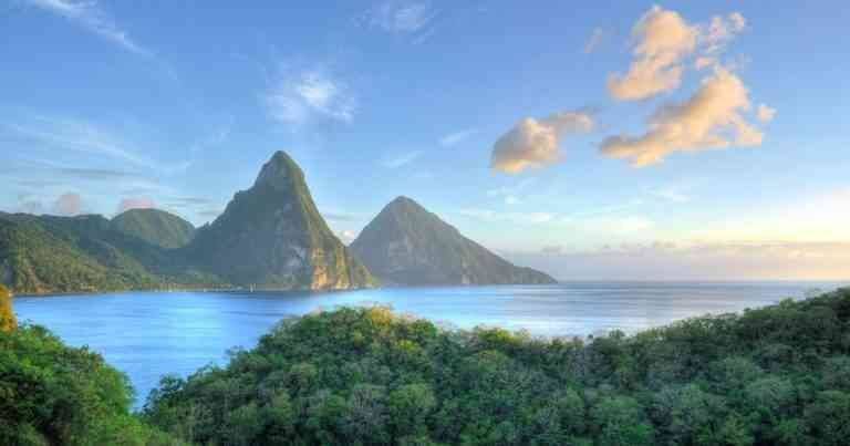 1581227107 528 Tourism in Saint Lucia ... the most beautiful Caribbean islands - Tourism in Saint Lucia ... the most beautiful Caribbean islands in North America.