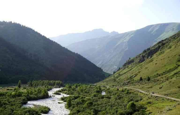 "Valley of Alam Eldin" .. the most important tourist attractions in Kyrgyzstan ..