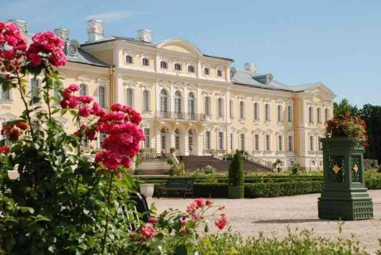 Rondal Palace and Museum