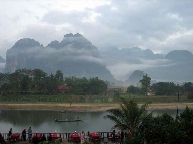 - To you ... the most beautiful tourist places in Laos ...