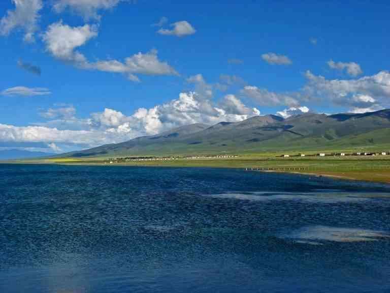 Tourism in the Chinese countryside - Qinghai Lake
