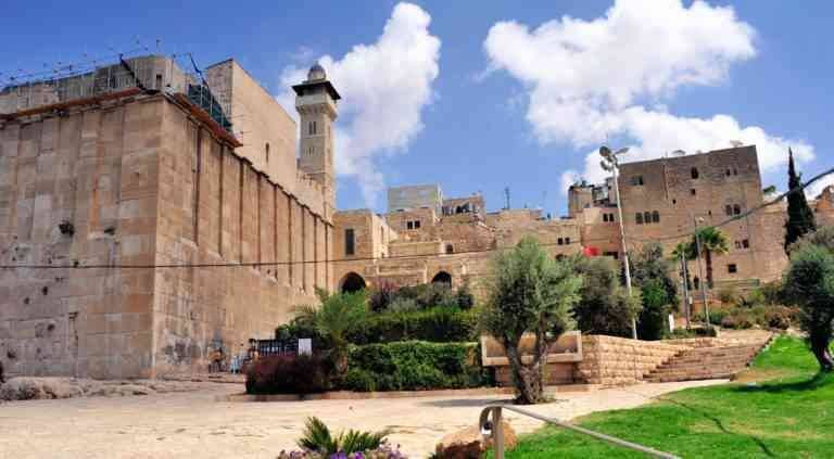 "Ibrahimi Mosque" .. the most beautiful places of tourism in Hebron ..