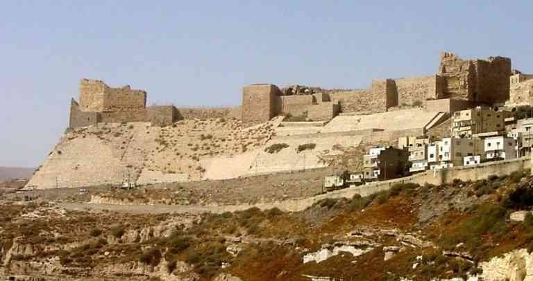 - "Crusader castle" .. the most beautiful places of tourism in Karak ...