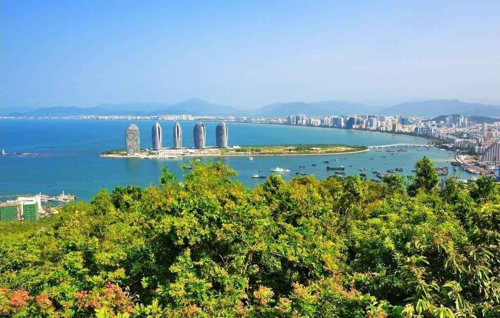 Tourism on the island of Hainan, China … and the most beautiful 9 tourist places