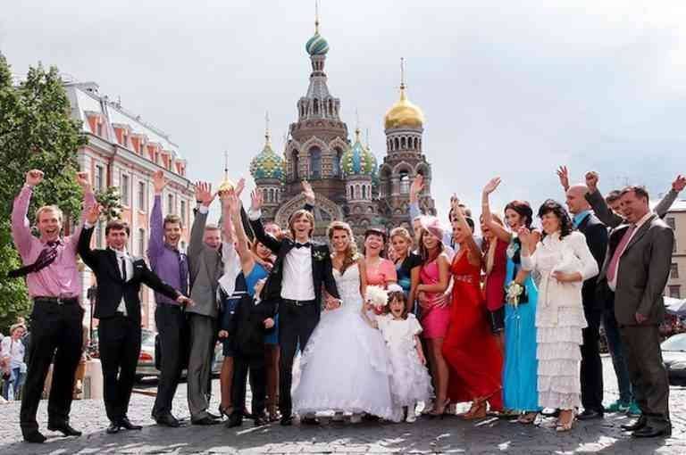 1581235324 446 Customs and traditions of marriage in Russia .. And your - Customs and traditions of marriage in Russia .. And your guide to get acquainted with the most famous Russian customs and traditions ...