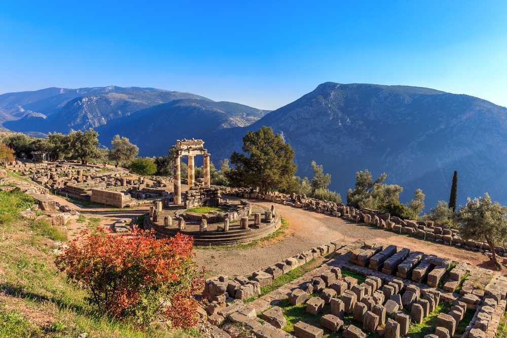 Delphi Archeology Tour