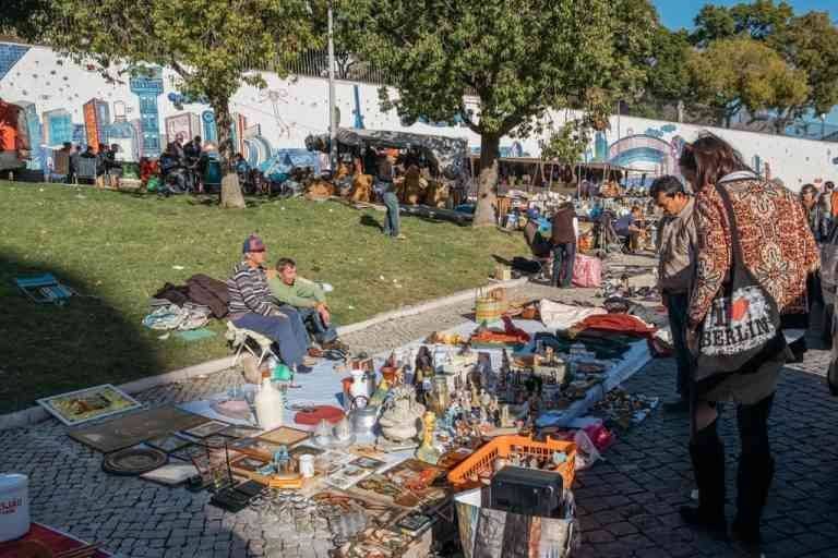 Popular markets in Lisbon .. distinct products at reasonable prices ..
