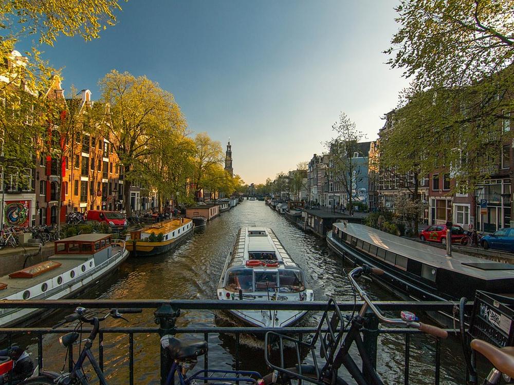 Amsterdam-Europe-tourism-holiday-me