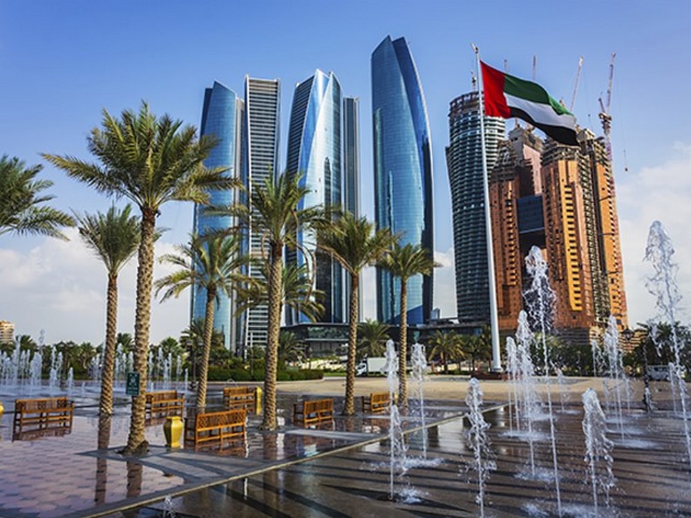 Holiday-Mai_Arab-United Arab Emirates-Abu Dhabi_Holidays_460550531_1000 x 750