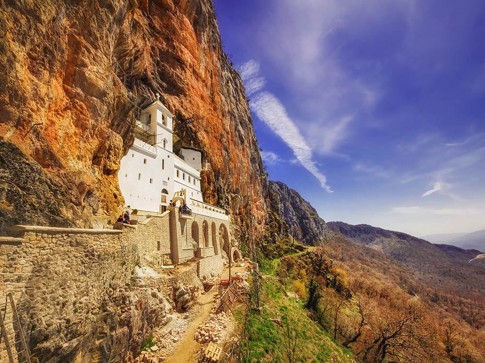 Holiday-me-provide-Montenegro-opportunity-to-do-very-tourist-activities-magnificence -the monastery-Astrog_279888617