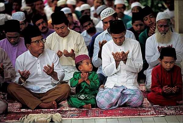 Religion and language in Brunei ..