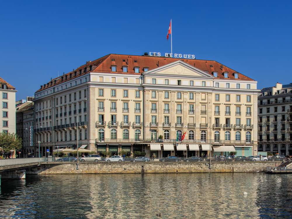 1581237901 238 بحيرة جنيف وأفضل 5 فنادق تطلُّ عليها - Lake Geneva and the best 5 hotels overlooking it