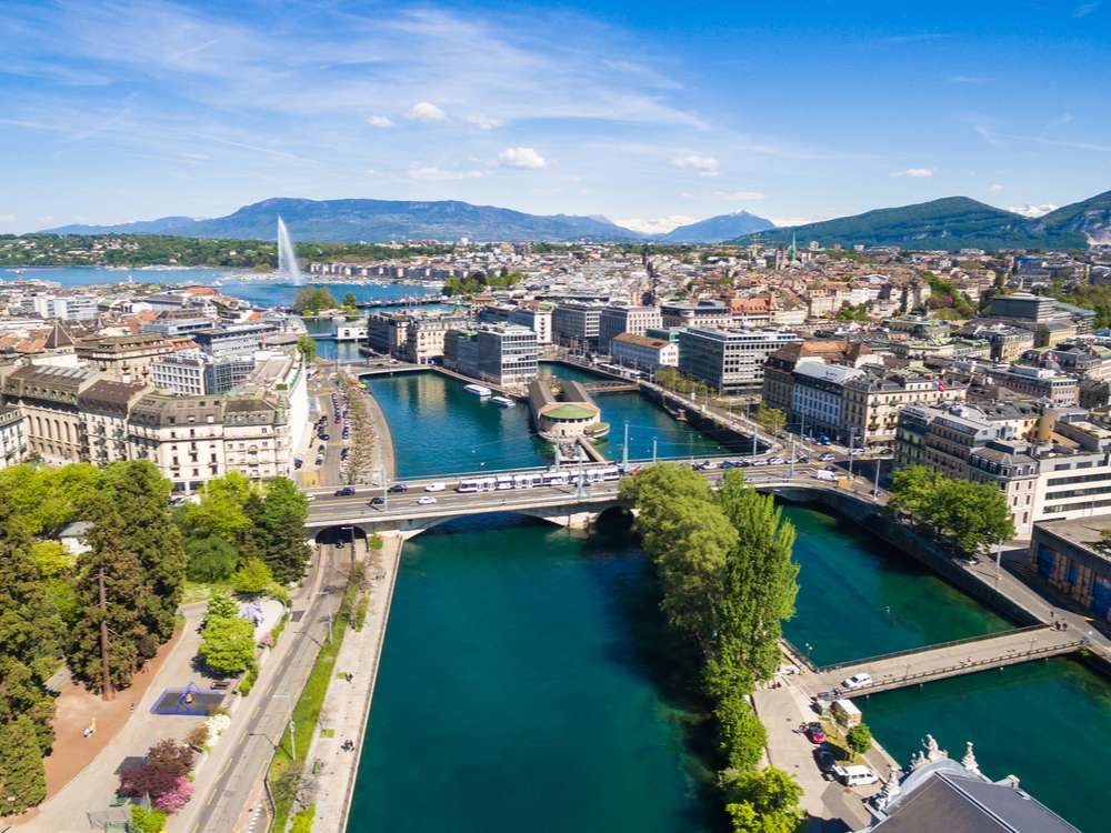Holiday-May_Switzerland_Geneva_418408996_1000 x 750