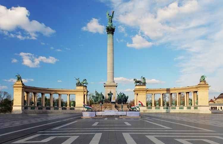   Heroes' Square