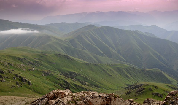 Khustup Mountains