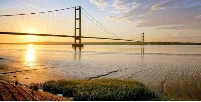 "Humber" bridge .. the best tourist places in the British Hull ..