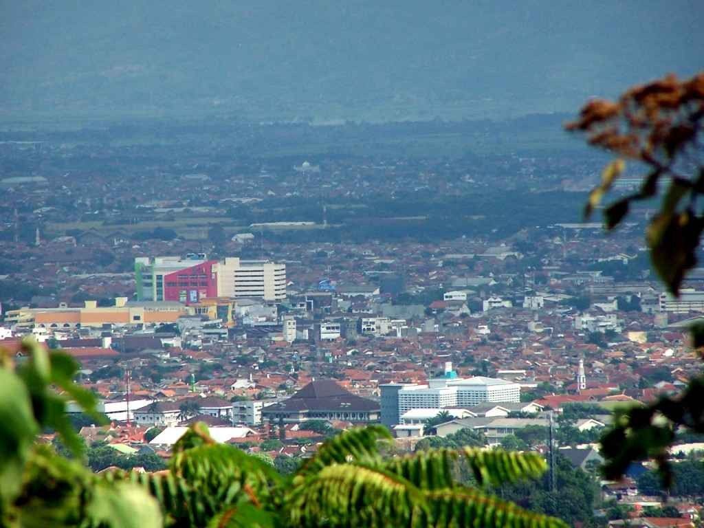 Tourist activities in Bandung: the best tourist activities in Bandung Indonesia
