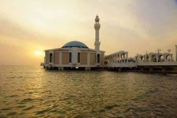 Visit to the floating mosque