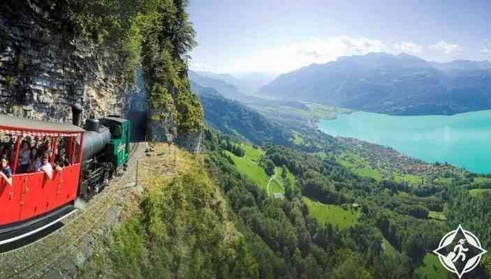 Steam train ride to the Bernzer Rothern summit ..