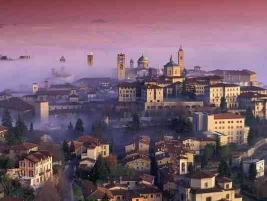 Visit the city of Bergamo 