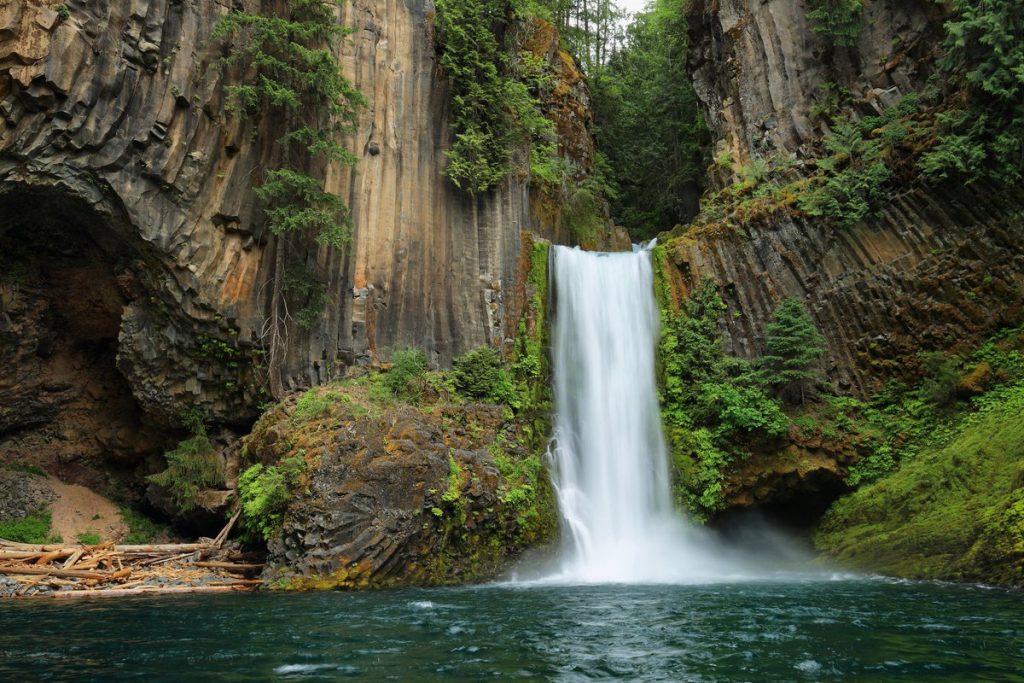 Coricle Waterfall