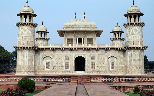 1581258797 402 The most important tourist attractions in Agra India - The most important tourist attractions in Agra India