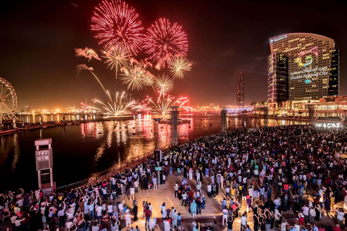 1581261723 156 أفضل أماكن مشاهدة عروض الألعاب النارية في الامارات رأس السنه - The best places to watch fireworks displays in the UAE New Year 2022