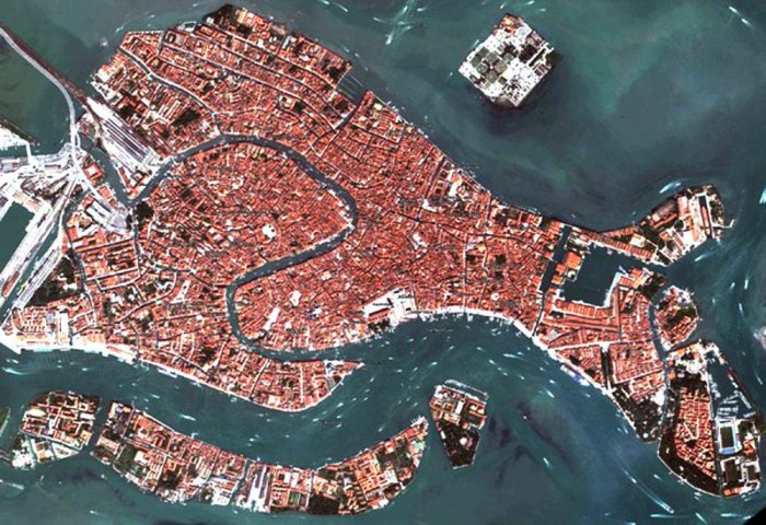 1581267050 735 Venice .. Dora of Italy and home to historical sites - Venice .. Dora of Italy and home to historical sites