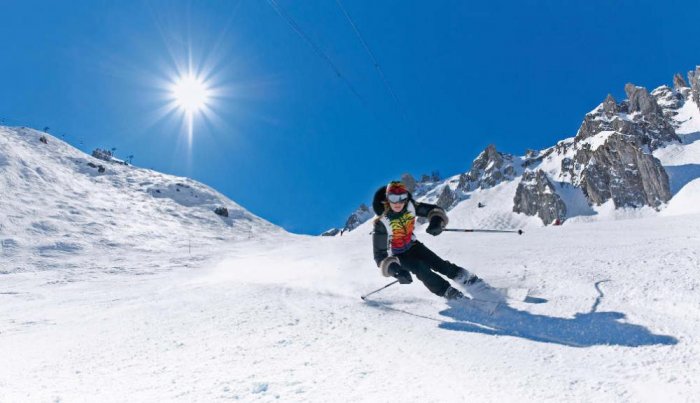 Experience skiing in Sainte-Foy, France
