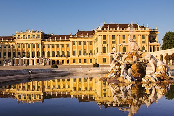 1581267358 399 Schonbrunn Palace ... the most luxurious resort in the world - Schönbrunn Palace ... the most luxurious resort in the world