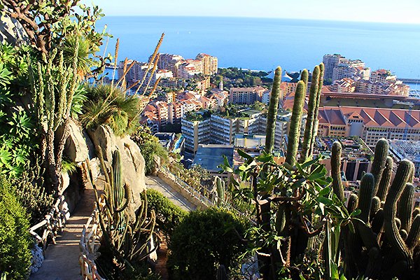 1581267435 641 Monaco ... tourism for the wealthy - Monaco ... tourism for the wealthy