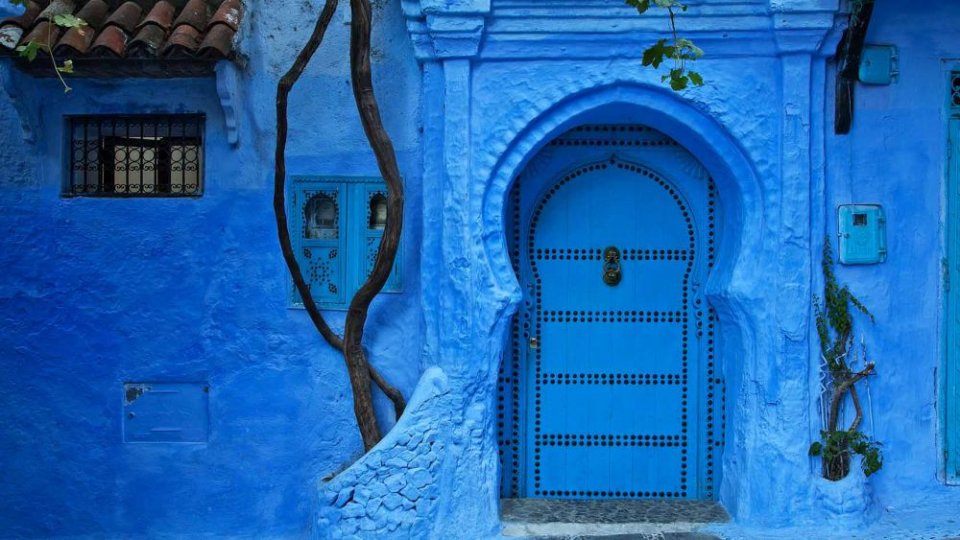 1581267925 267 Chefchaouen Moroccan calls you the magic of degrees blue - Chefchaouen Moroccan calls you the magic of degrees blue