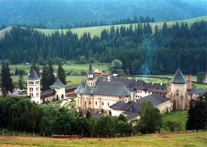 1581268112 865 10 great places to discover Romanias attractive charm - 10 great places to discover Romania's attractive charm