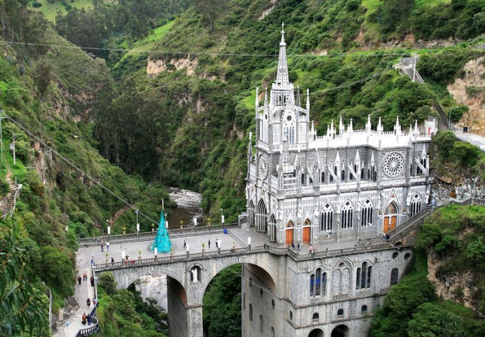 The amazing Santuario de Las Lajas