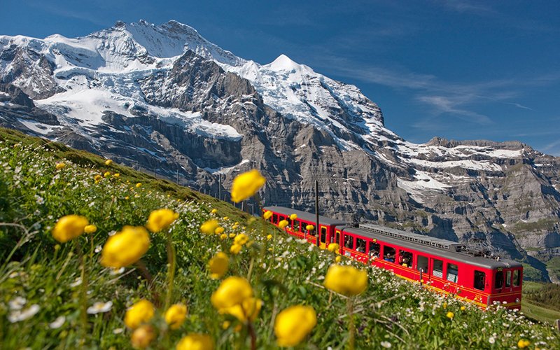 Switzerland: amazing transport network
